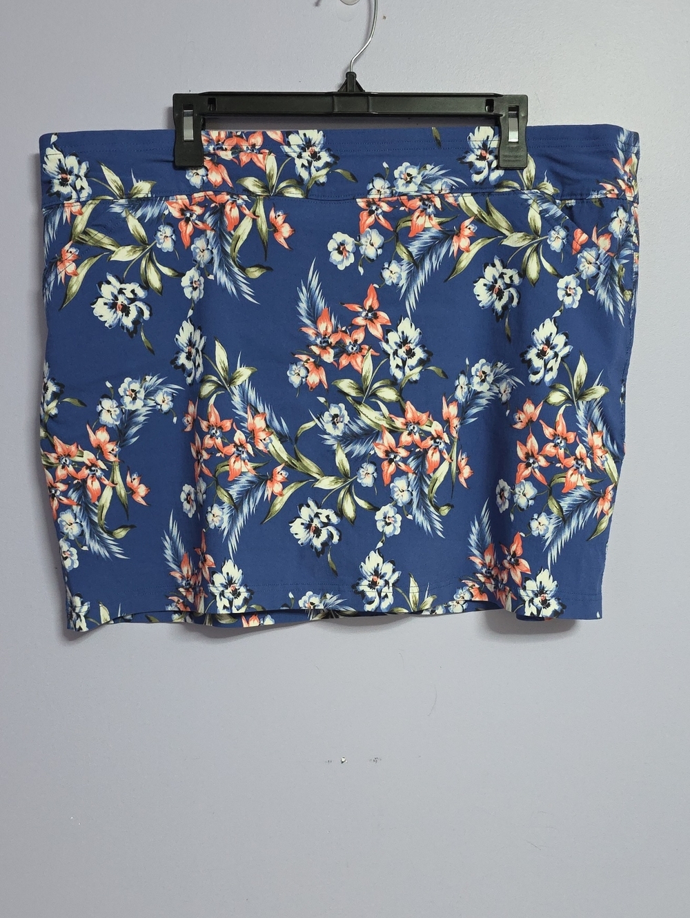 Mario Serrani Blue Floral Pull-On Skort with Coral & White Accents